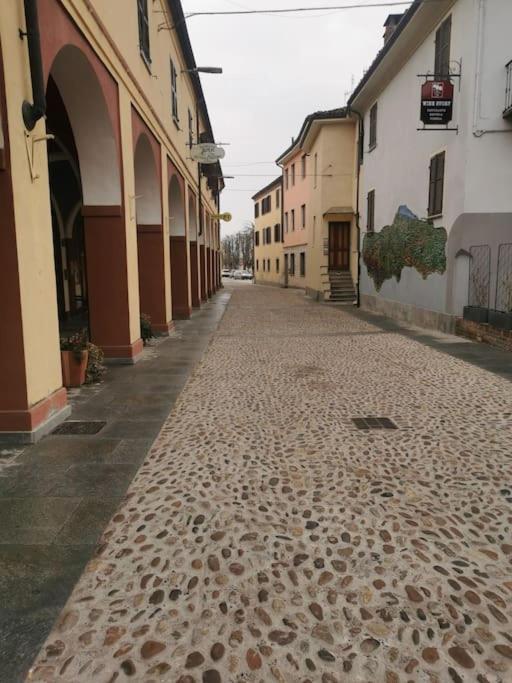 Апартаменты Casa San Pietro Centro Storico Кастаньоле-Ланце Экстерьер фото